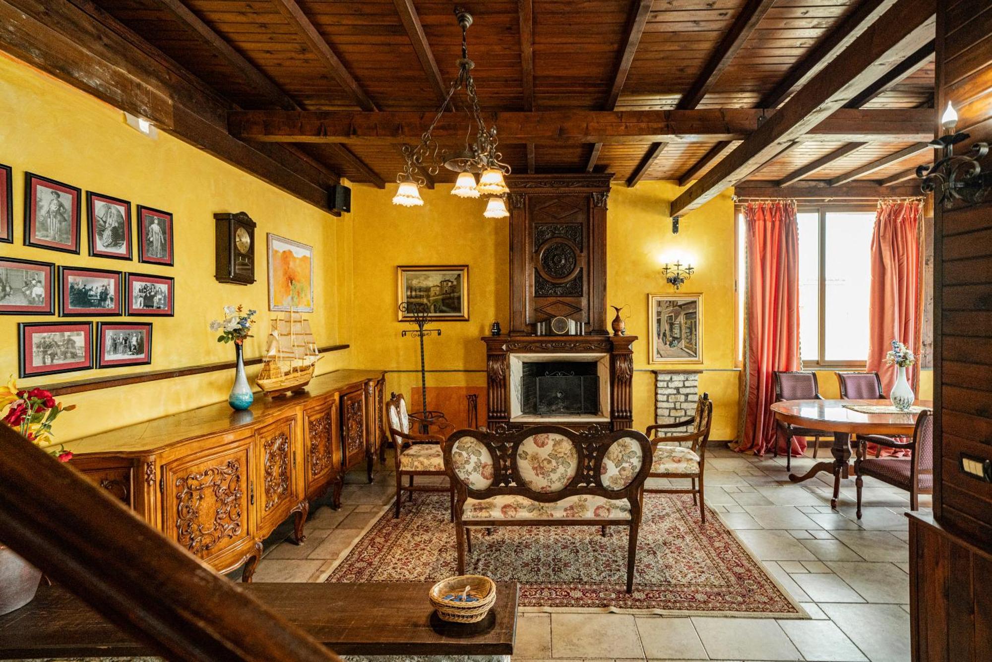 Vila Belvedere Shkallnur ภายนอก รูปภาพ